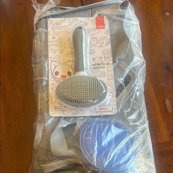 Small Pet Travel Bag Gray With Accessories - Picture 4 of 7